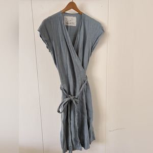 100%. Linen Wrap Dress Light Blue/Grey
